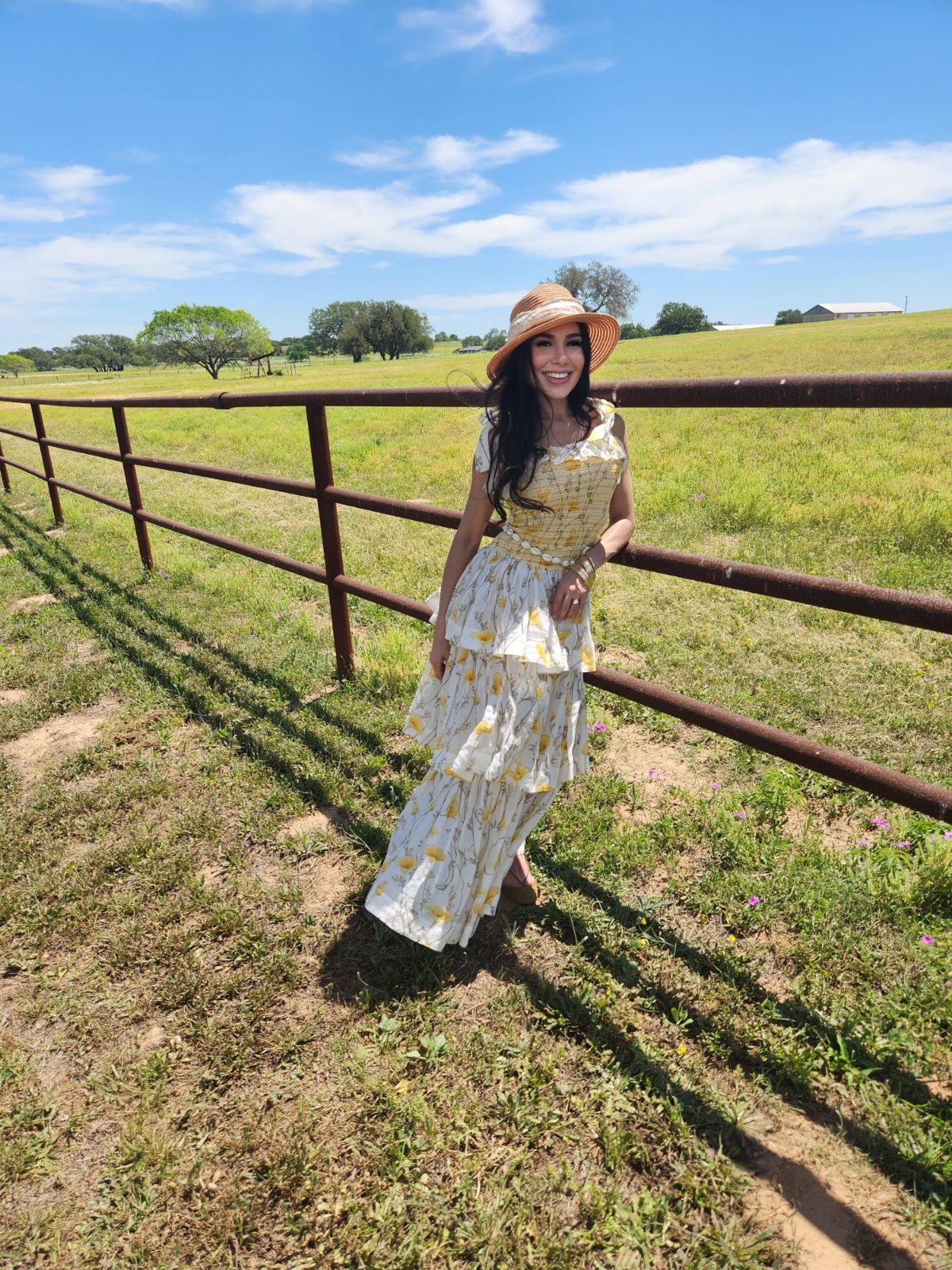 Beleza by Z is a luxury tallow skincare brand redefining clean beauty with biotech-derived ingredients, fermented actives, exosomes, and sustainable formulations. Founded by Texas aesthetician Zamidah Eiderhof, Beleza by Z crafts beef tallow moisturizers, tallow anti-aging serums, tallow creams for eczema and acne—offering non-toxic, holistic skincare focused on corneotherapy for sensitive skin. Experience luxury tallow skincare made from suet-derived beef tallow and bioactive nutrients for radiant skin.
